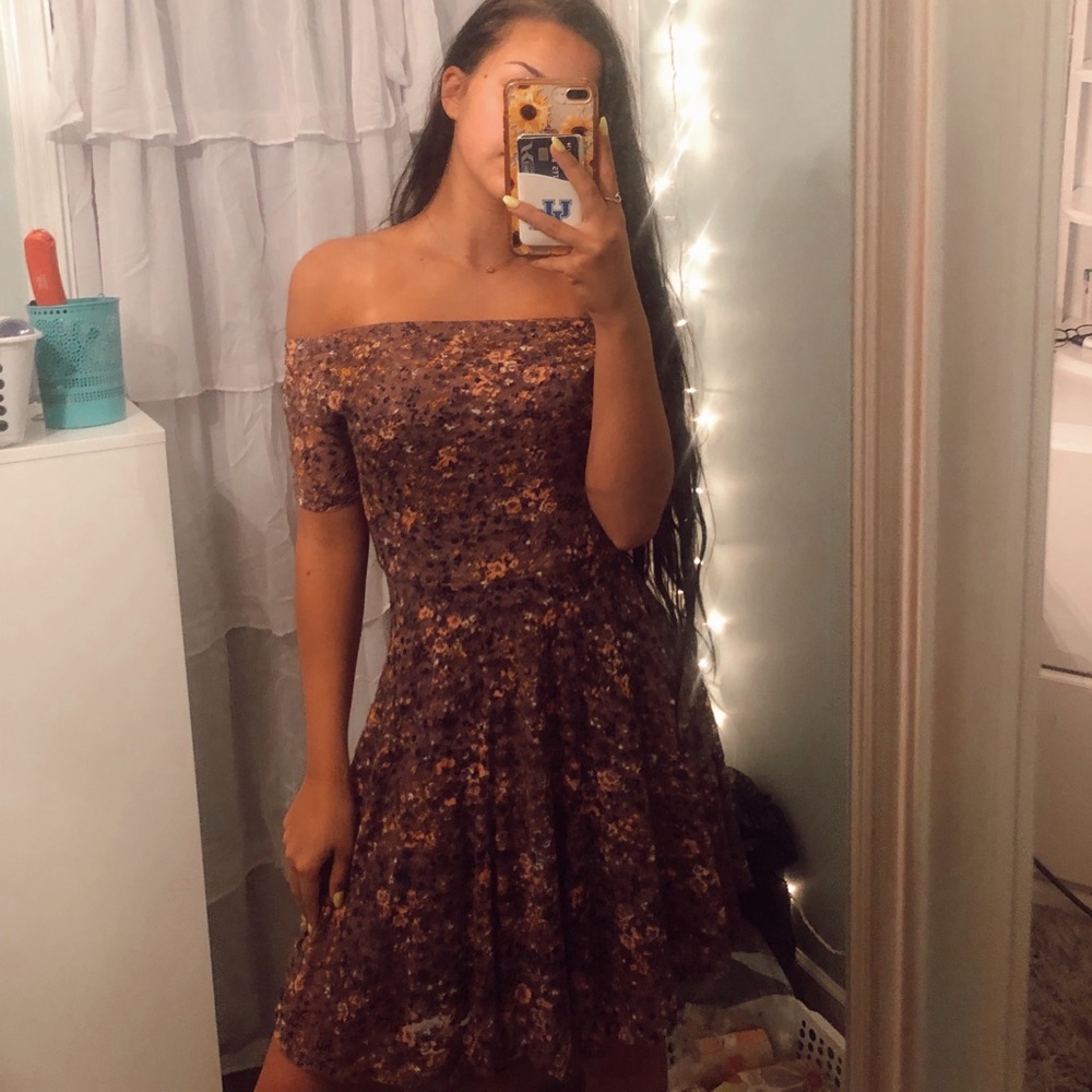 🌼 off the shoulder floral dress